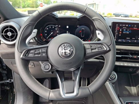 New 2026 Alfa Romeo Tonale AWD/4WD image 15