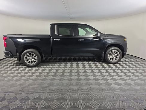 Used 2022 Chevrolet Silverado 1500 High Country w/ Safety Package II image 6