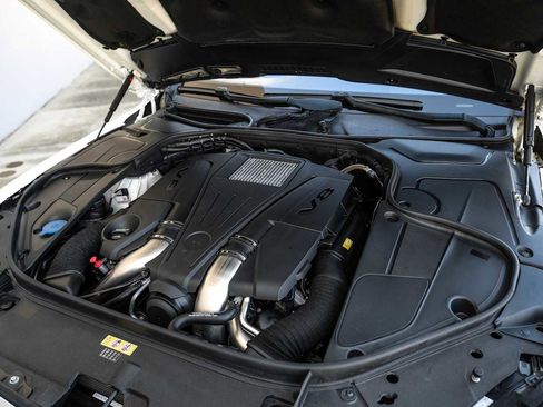 Used 2017 Mercedes-Benz S 550 Sedan image 54