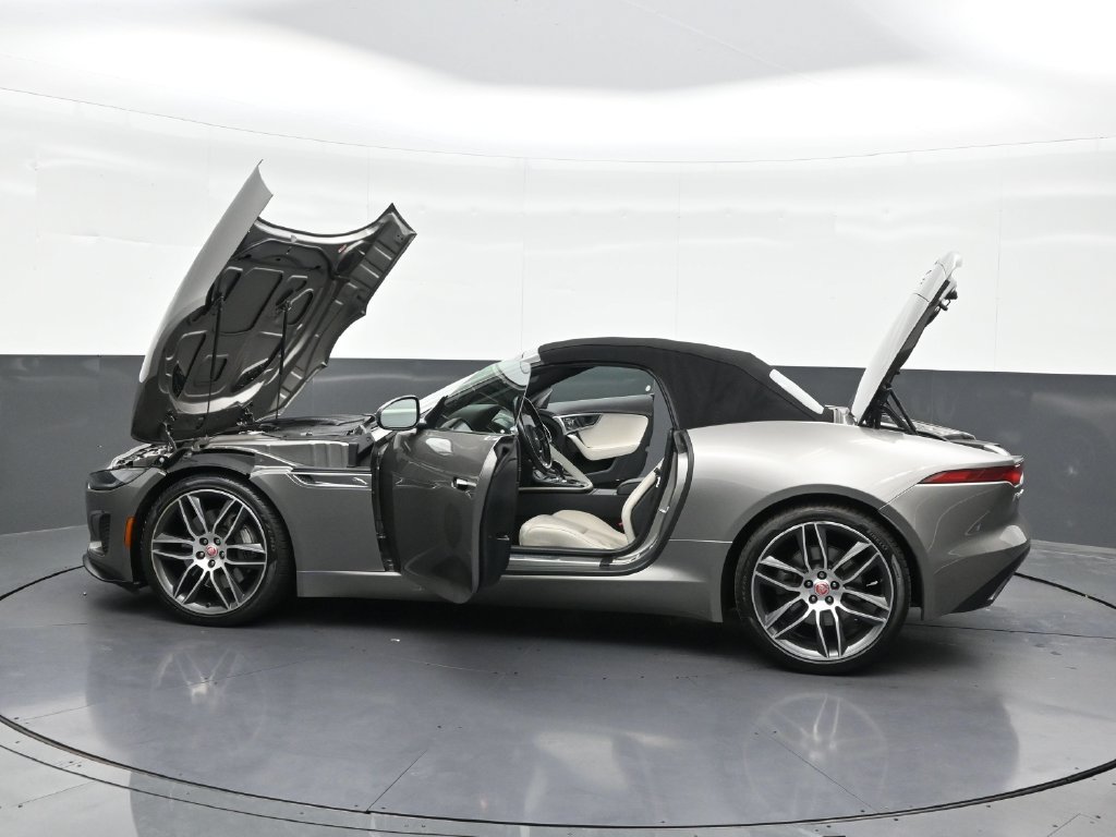 Used 2021 Jaguar F-TYPE Convertible RWD image 31