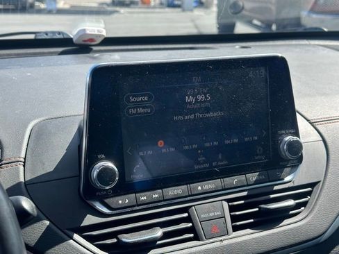 Used 2019 Nissan Altima 2.5 SR w/ SR Premium Package AWD/4WD image 8