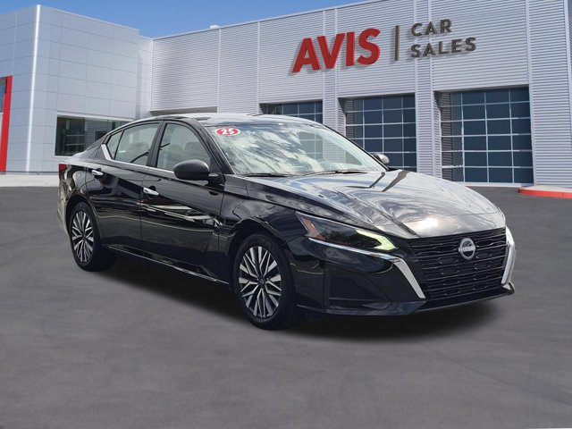 Used 2025 Nissan Altima 2.5 SV FWD image 3