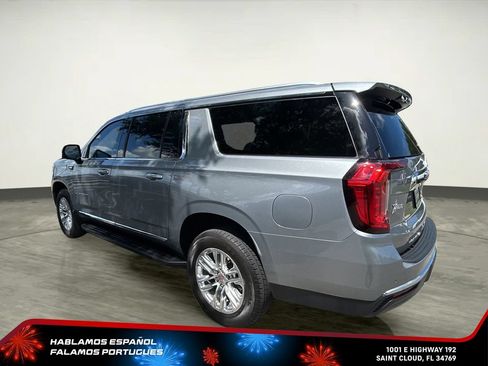 Certified 2024 GMC Yukon XL SLT w/ SLT Luxury Package AWD/4WD image 4