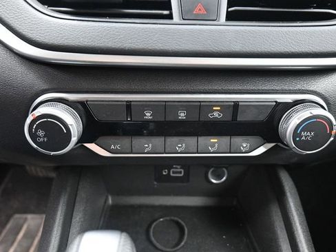 Used 2024 Nissan Altima 2.5 S image 24