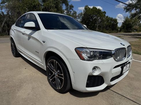 Used 2018 BMW X4 xDrive28i AWD/4WD image 2