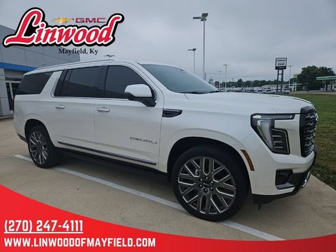 Used 2025 GMC Yukon XL Denali Ultimate AWD/4WD image 1