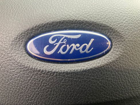 Used 2019 Ford Escape Titanium image 29