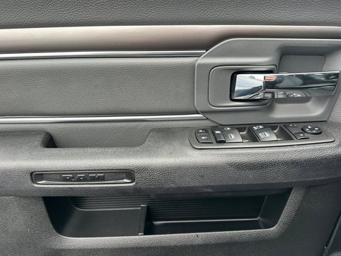 Used 2024 RAM 1500 Classic SLT image 10