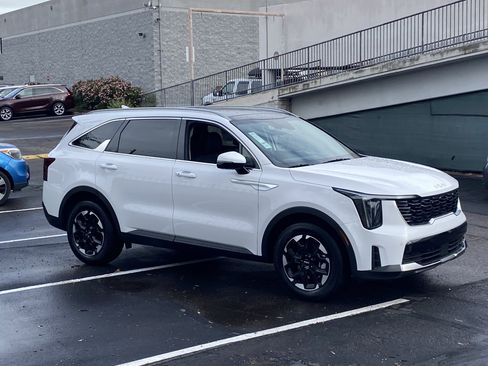 New 2026 Kia Sorento S w/ S Panoramic Sunroof Package image 33