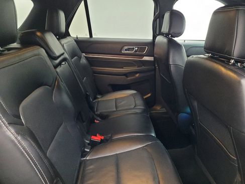 Used 2017 Ford Explorer Limited w/ Equipment Group 301A FWD image 19