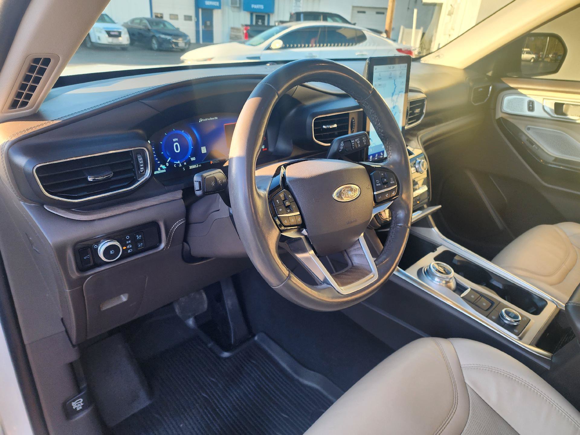 Used 2016 Ford Explorer Sport w/ Equipment Group 401A AWD/4WD image 7