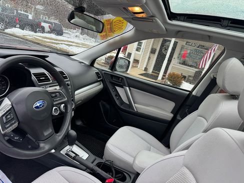 Used 2016 Subaru Forester 2.5i Premium w/ All-Weather Package image 4