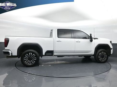 Used 2024 GMC Sierra 2500 AT4 w/ Technology Package image 8