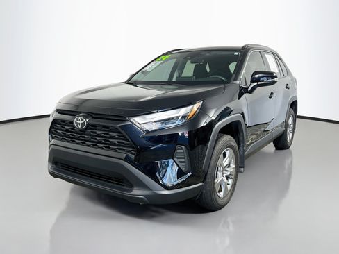 Used 2024 Toyota RAV4 XLE w/ Convenience Package FWD image 10
