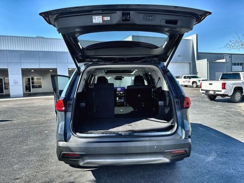 Used 2024 Toyota Grand Highlander Limited image 33