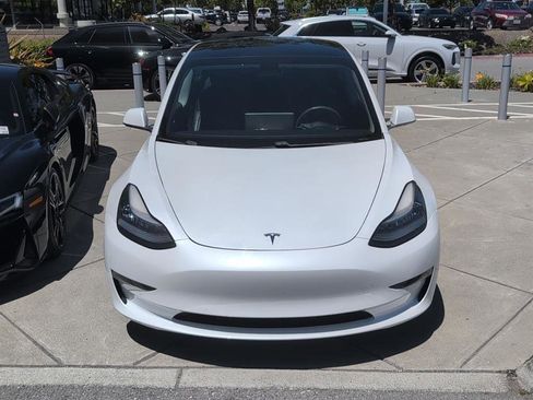 Used 2020 Tesla Model 3 Standard Range Plus RWD image 3