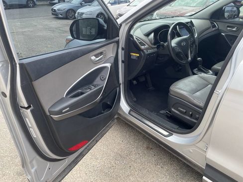 Used 2018 Hyundai Santa Fe Limited AWD/4WD image 13