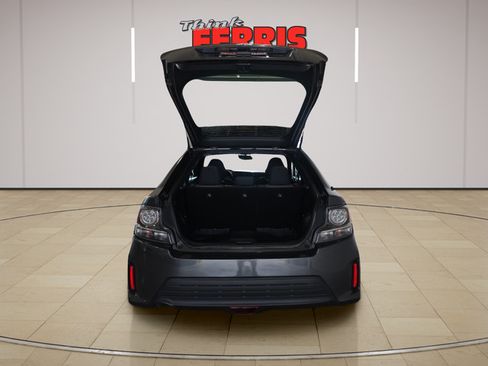 Used 2016 Scion tC FWD image 9