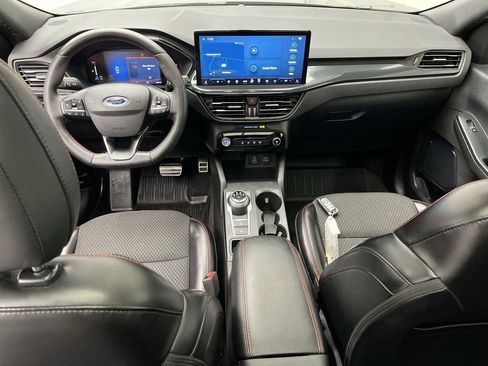 Certified 2024 Ford Escape ST-Line w/ Tech Pack #1 AWD/4WD image 4