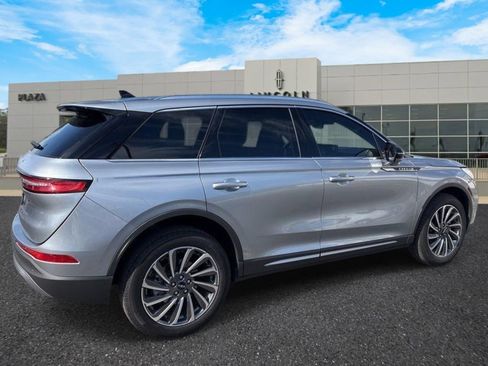 Used 2023 Lincoln Corsair Reserve w/ Equipment Group 201A image 3