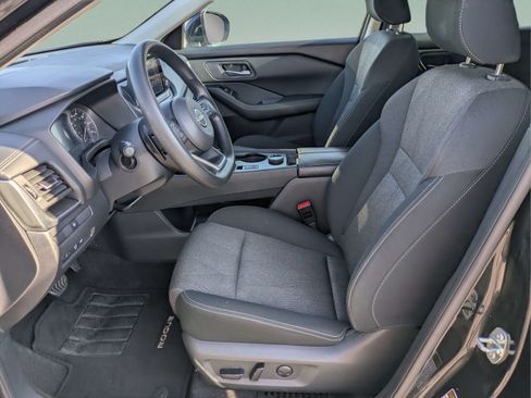 Used 2024 Nissan Rogue SV AWD/4WD image 19