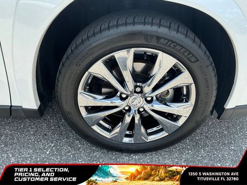 Used 2025 Lexus UX 300h FWD image 14