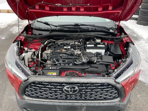 Used 2022 Toyota Corolla Cross LE image 31