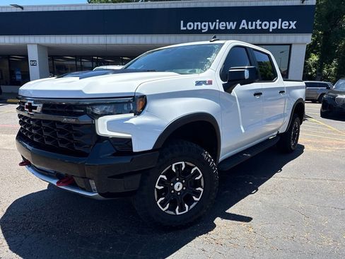 Used 2023 Chevrolet Silverado 1500 ZR2 w/ Technology Package AWD/4WD image 1