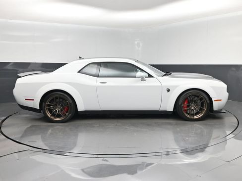 Used 2023 Dodge Challenger SRT Hellcat RWD image 2