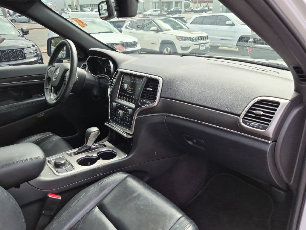 Used 2018 Jeep Grand Cherokee Limited AWD/4WD image 27