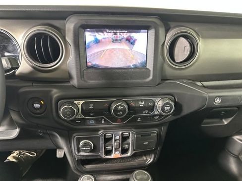 Used 2023 Jeep Wrangler Unlimited image 22