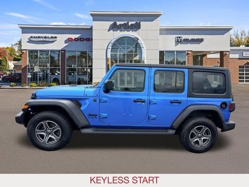 Used 2022 Jeep Wrangler Unlimited Sport AWD/4WD image 5