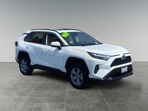 Used 2023 Toyota RAV4 XLE w/ Convenience Package AWD/4WD image 7