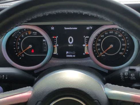 Used 2022 Jeep Wrangler Unlimited Sahara w/ Cold Weather Group image 33