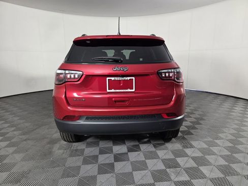 New 2026 Jeep Compass Latitude image 4
