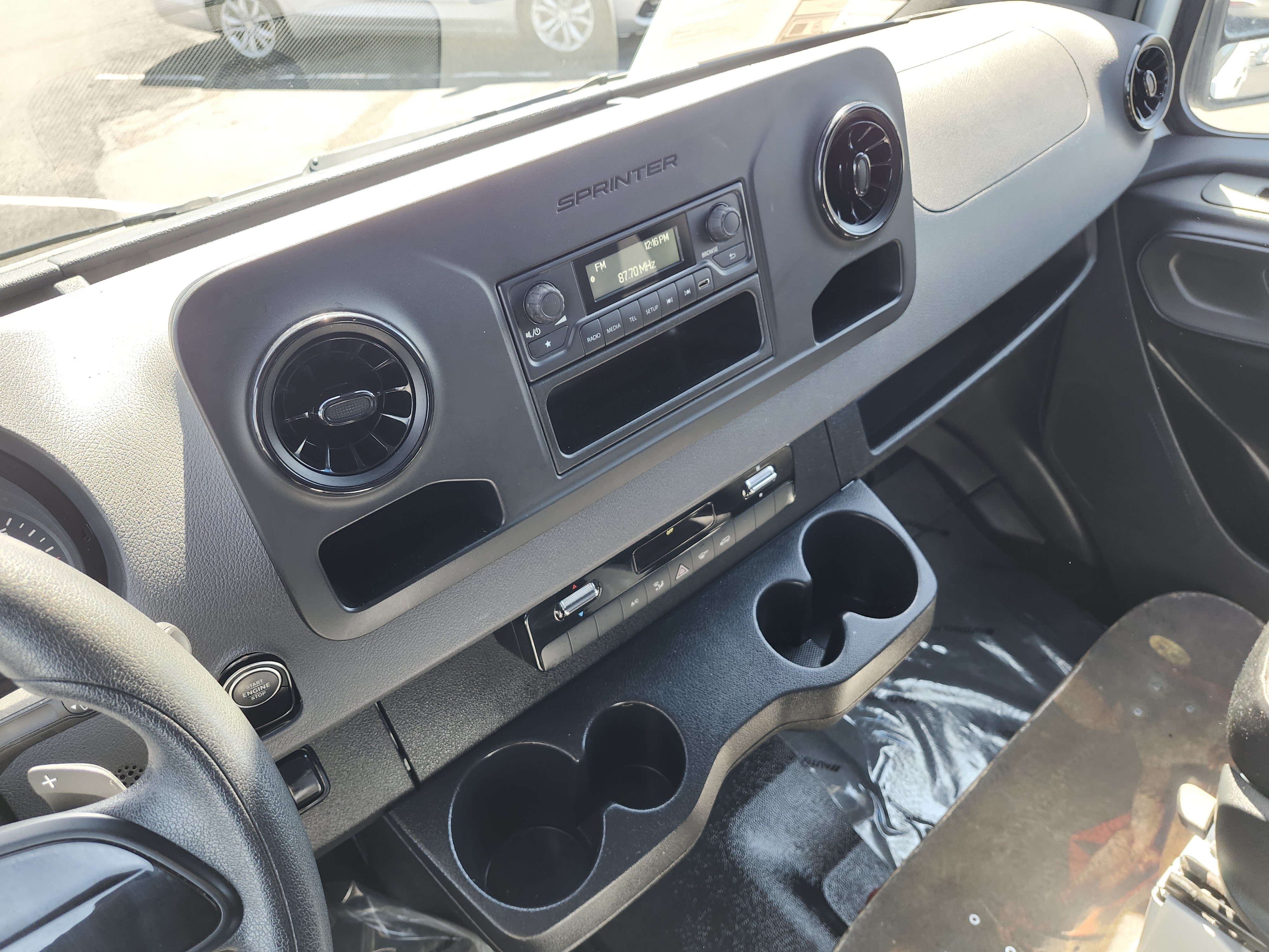 Used 2023 Mercedes-Benz Sprinter 2500 image 29
