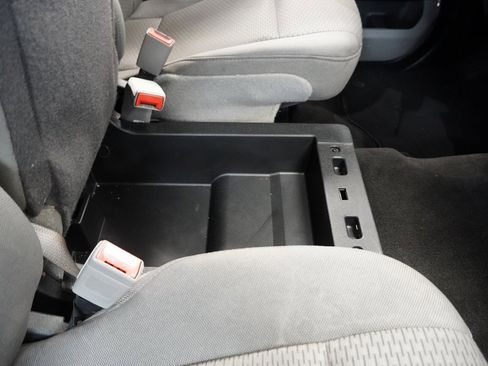 Used 2019 Ford F150 XLT w/ XTR Package image 32