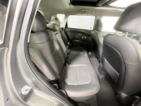 Used 2017 Kia Soul ! w/ Tech Package image 26