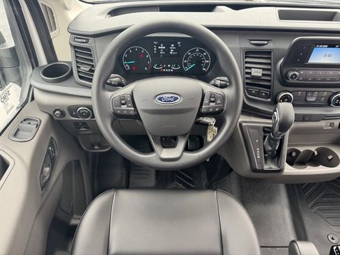 New 2025 Ford Transit 250 148 Medium Roof image 17