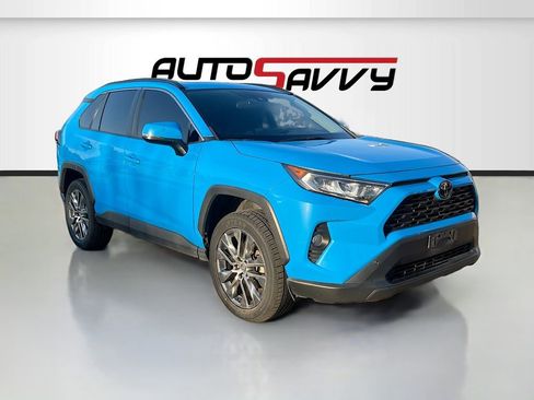 Used 2019 Toyota RAV4 XLE Premium image 1