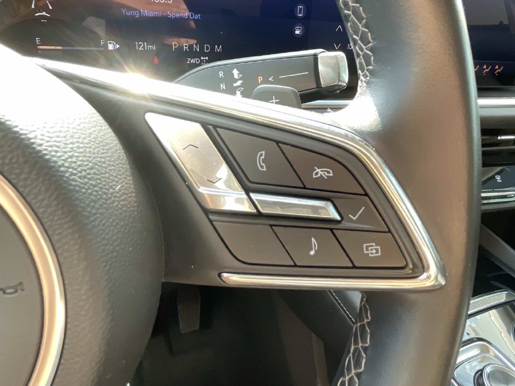 Used 2024 Buick Envision Preferred AWD/4WD image 23