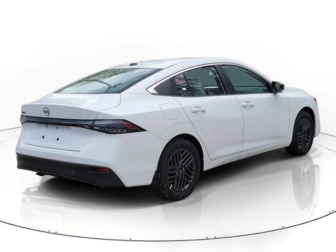 New 2026 Nissan Sentra SV FWD image 4