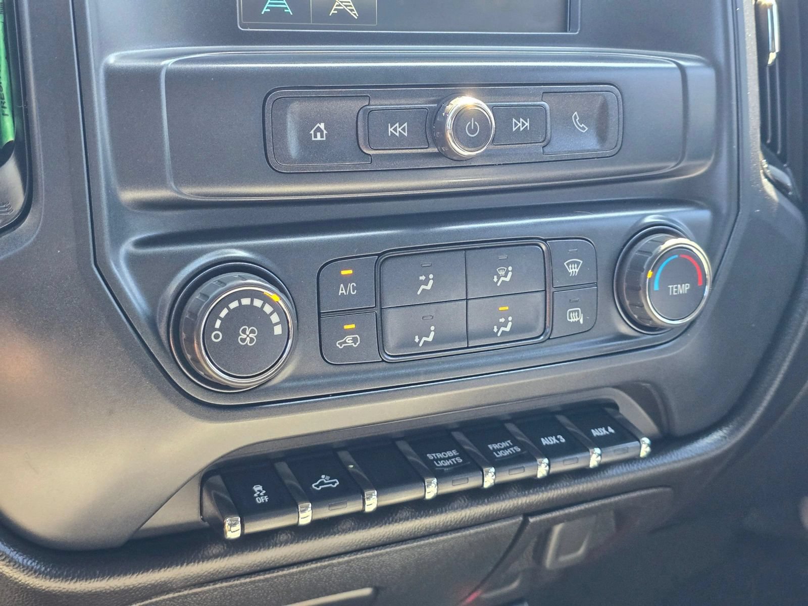 Used 2019 Chevrolet Silverado 2500 W/T AWD/4WD image 28