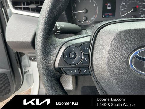 Used 2024 Toyota Corolla LE image 19