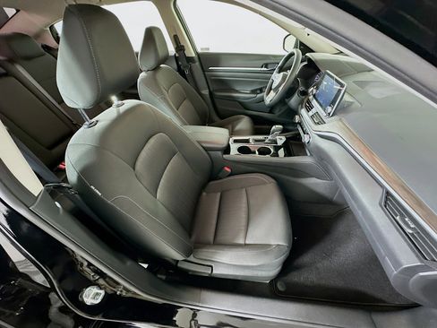 Used 2023 Nissan Altima 2.5 SV image 28