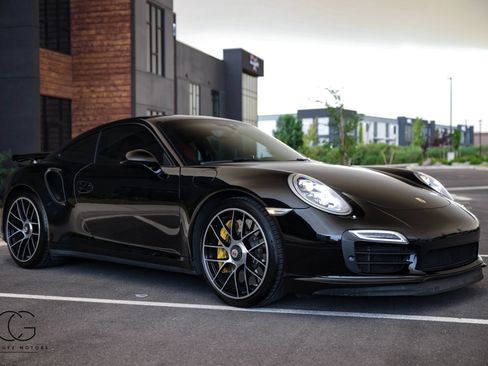 Used 2014 Porsche 911 Turbo S AWD/4WD image 39