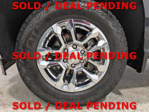 Used 2024 Chevrolet Silverado 1500 LT image 9