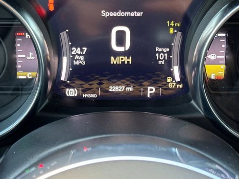 Used 2022 Jeep Wrangler Unlimited Sahara w/ Safety Group image 28