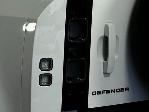 New 2025 Land Rover Defender 110 V8 image 16