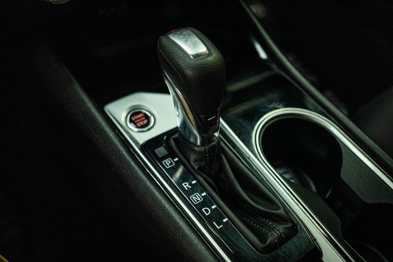 Used 2024 Nissan Altima 2.5 SV FWD image 18
